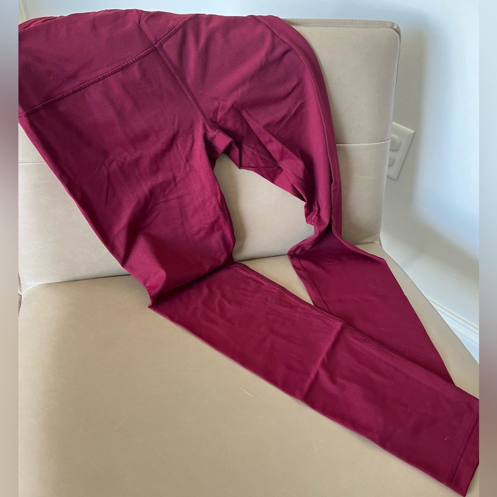 Maroon leggings, 90 degree by reflex. Like new!